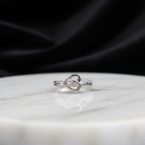 925 sterling silver heart design ring for women lightweight elegant jewellery